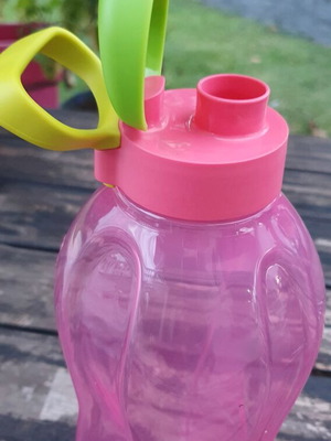 Tupperware bottle 2 liters with spout new