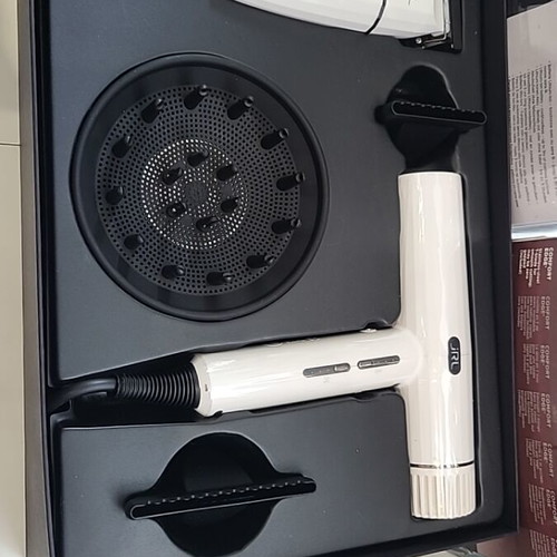 JRL Forte Pro hairdryer new, 2150 Watt, 2 nozzles and diffuser