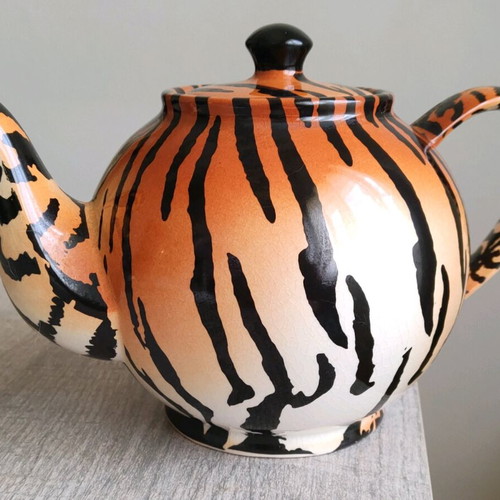 Teapot Cardew design classic tiger used