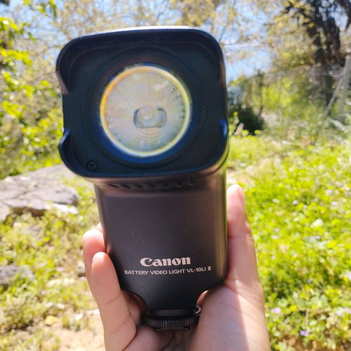 Canon VL-10Li II video light new for professional camcorders