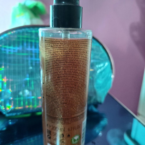 La Rive Golden Dream Shimmer Body Mist new 200ml