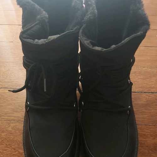 Women's boots used with fur lining, size 39, black