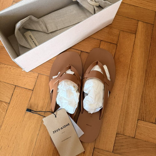 Zeus & Dione Sandals new, brown, size 40