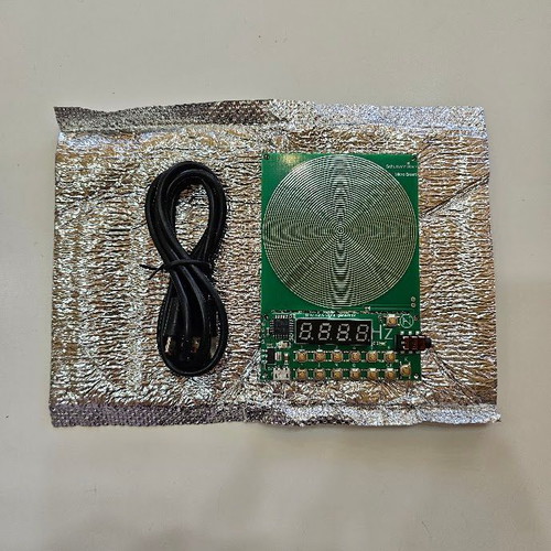 Schumann Wave Generator digital sine wave USB 5V, adjustable 0.1Hz–100kHz