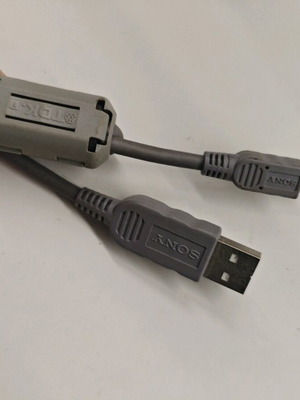 Sony Exxter Mini USB Male to Mini USB Male cable like new