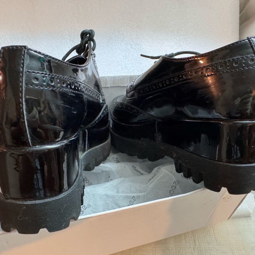 Freid shoes black shiny with insole used, size 37