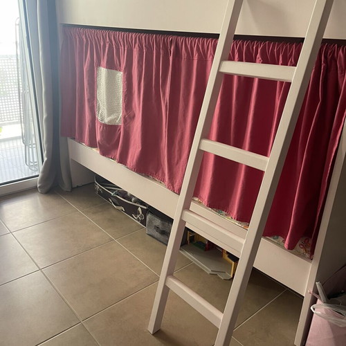 Modeco bunk bed with mattresses, like new