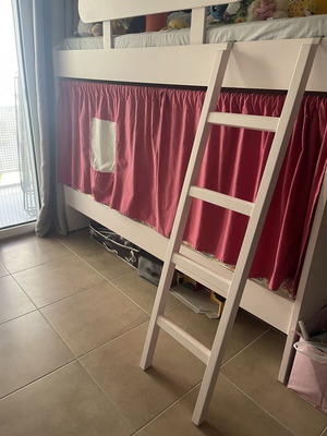 Modeco bunk bed with mattresses, like new