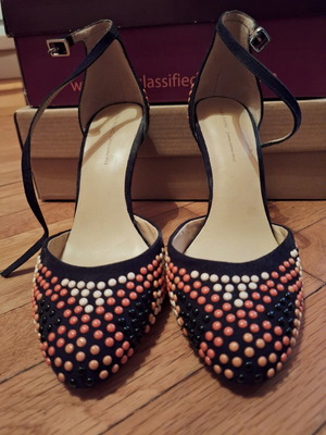Zara ankle strap pumps size 36 like new, 9 cm heel, black and orange