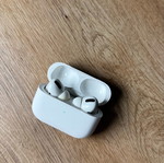 AirPods Pro used, have a problem