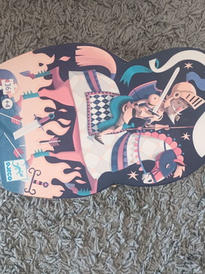 Djeco puzzle like new