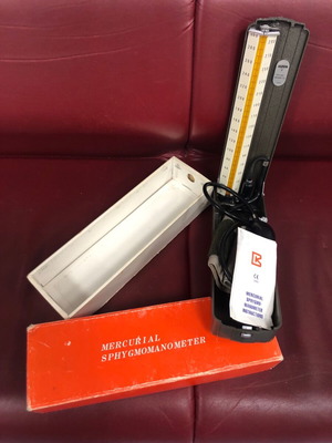 Collectible sphygmomanometer from 1968 like new with box