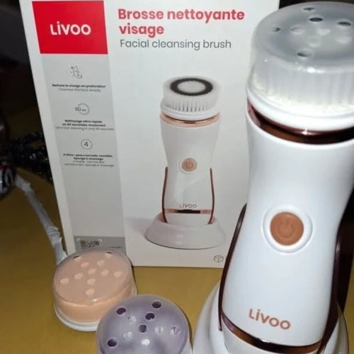 Livoo Facial Cleansing Brush with 4 Replacement Heads