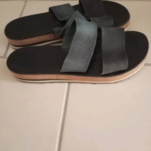 Esiot leather flatform sandals black size 39 like new