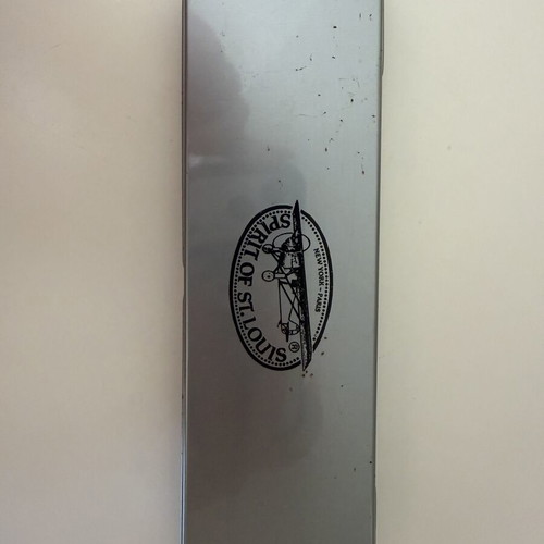 Pen like new, unused with box imperfections