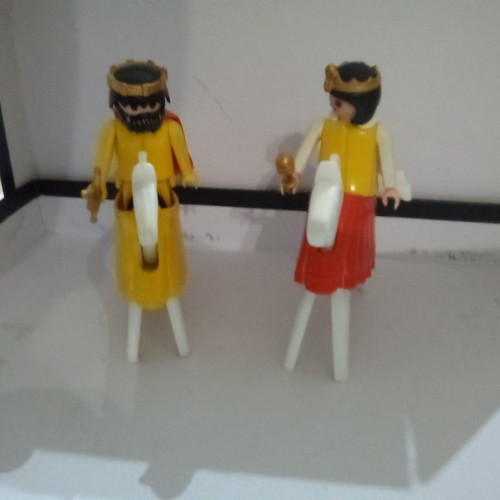 Playmobil Lyra king and queen with horses used