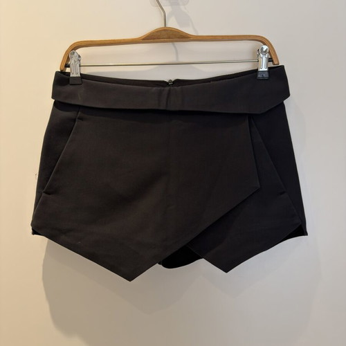 Zara black shorts size S like new