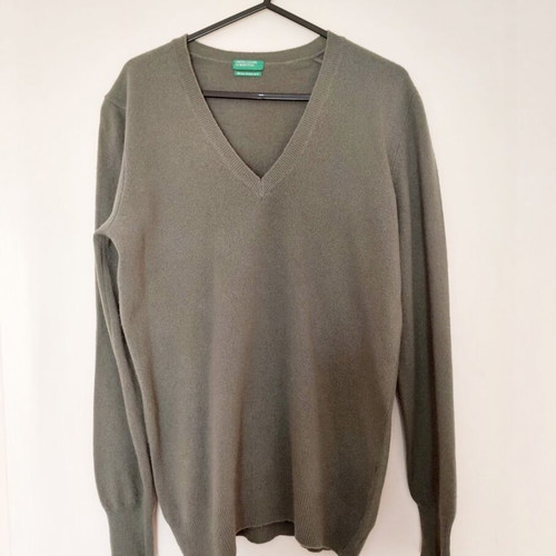 Benetton wool sweater like new, khaki M/L