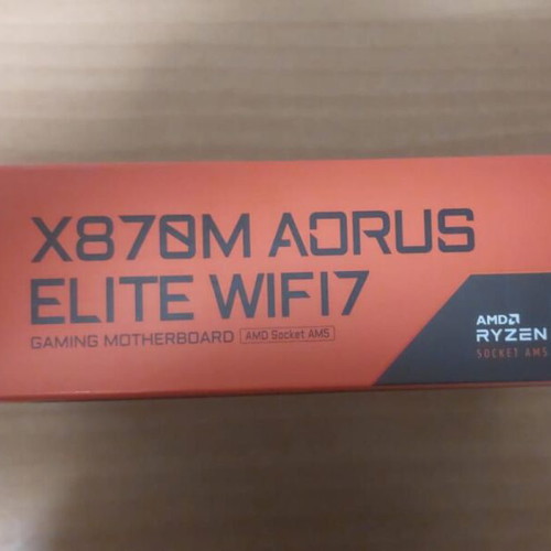 Gigabyte X870M AORUS Elite WIFI7 Motherboard Micro ATX like new with AMD AM5 Socket