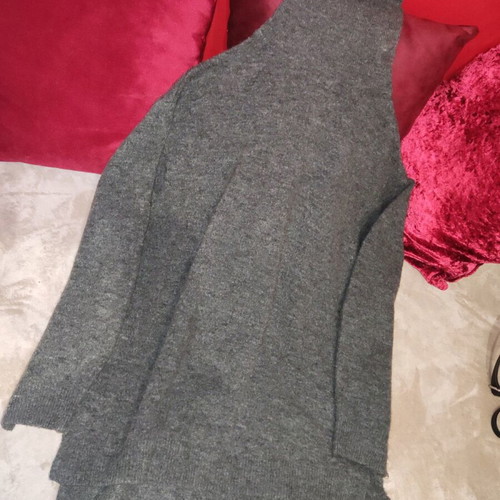 H&M turtleneck sweater like new, charcoal gray wool asymmetric