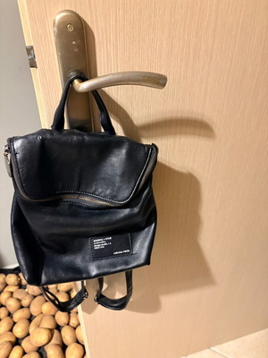5PREVIEW black backpack