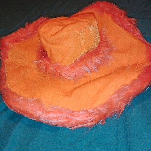 Carnival hat women's used, orange