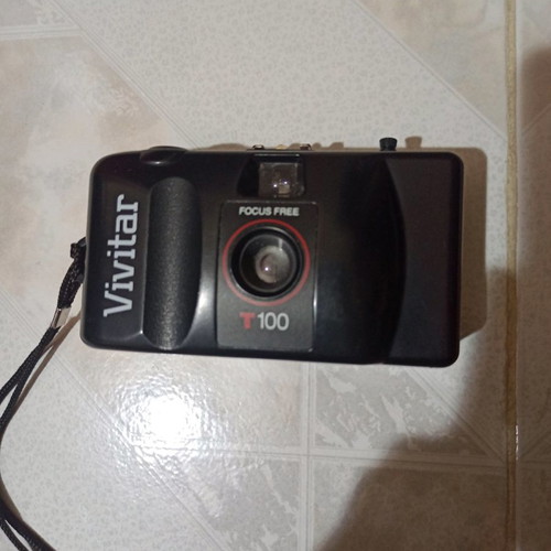 Vivitar T100 film camera used, vintage 35mm