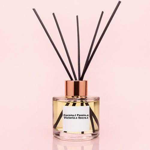 Coconu.t Passio.n Victoria.s Secre.t room diffuser 100 ml new with 5 fiber sticks