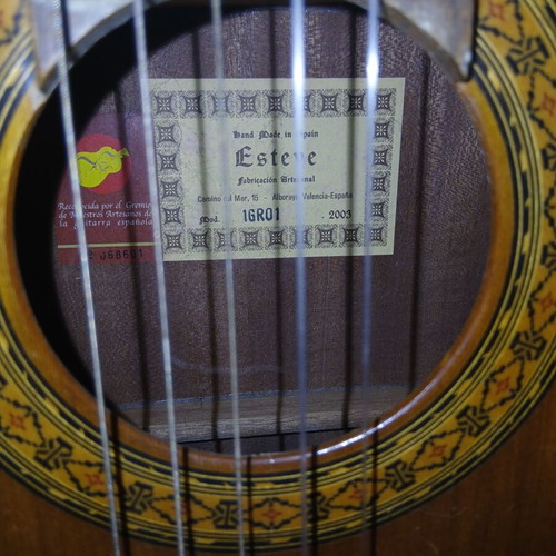 Esteve 1GR01 Classical Guitar used, solid cedar top, mahogany back