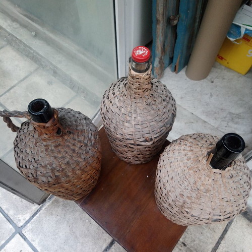 Demijohns used 3 liters with old reed protection