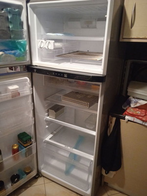 Ψυγείο Sharp SJ-PT590R-S μεταχειρισμένο, μη λειτουργικό με χαλασμένη πλακέτα