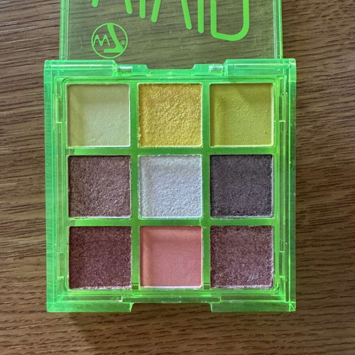 W7 eyeshadow palette new