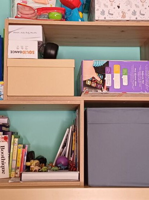 Modular small unit like new, adjustable shelves