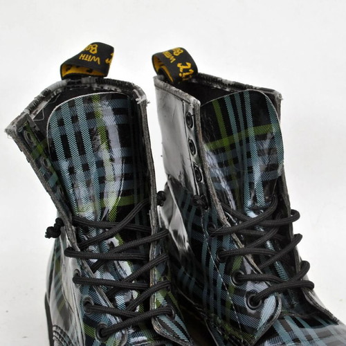 Dr. Martens tartan boots used, grey black, size 39
