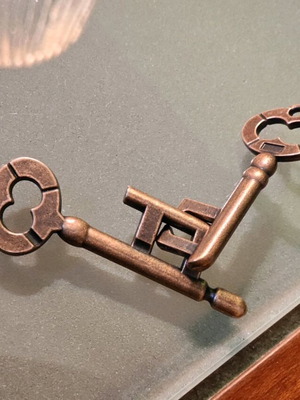 Small simple puzzle new for passing time