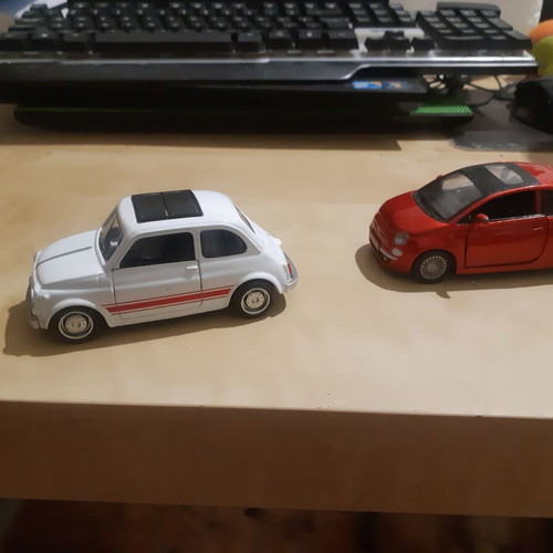 Fiat 500 toy car set with 1965 new and 2007 like new models