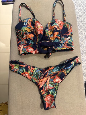 Agua Bendita bikini used, colorful, top M bottom L