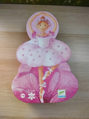 Djeco puzzle ballerina, like new, 36 pieces