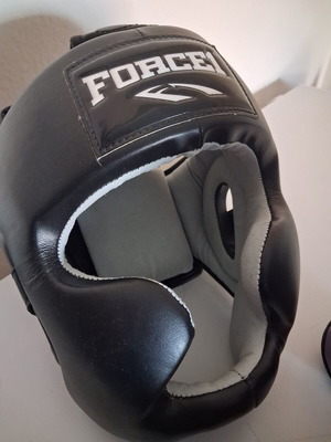Kickboxing helmet for women, like new