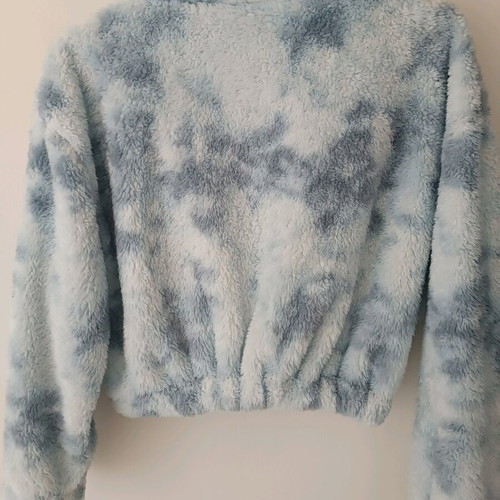 Women's fluffy jacket fleece in blue-white like new, size XS