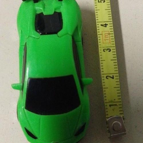 Pack of 2 small toy cars like new
