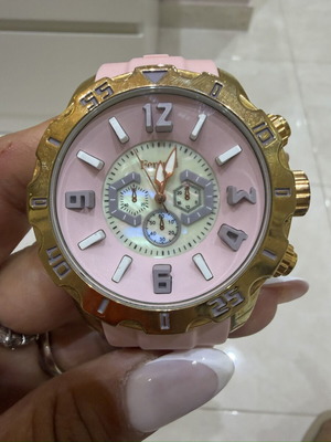 Ferendi Zeal pink women's watch with silicone strap