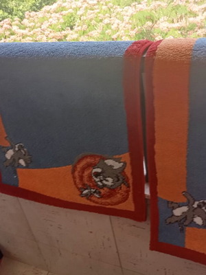 Small rugs set like new, two new and one small used, 58x95 cm