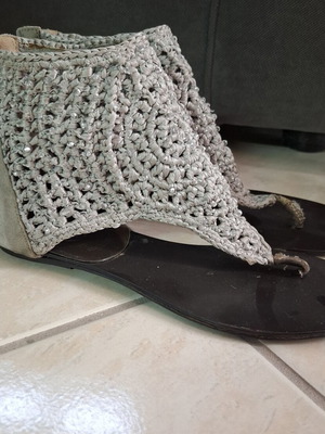 Leather woven sandals size 38 used, gray and silver