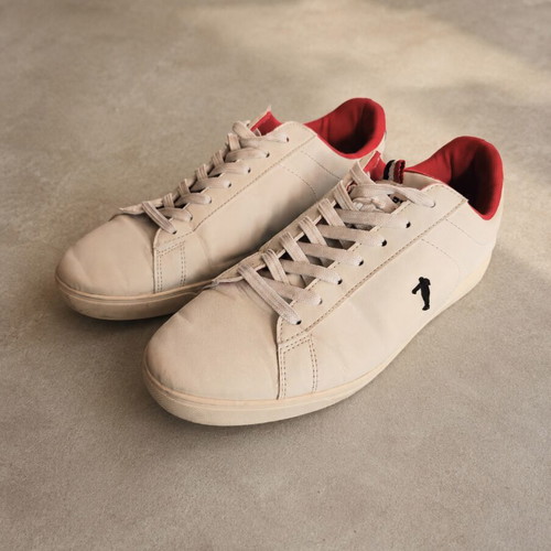 Calgary Men’s Club White Sneakers used, size 43, red lining