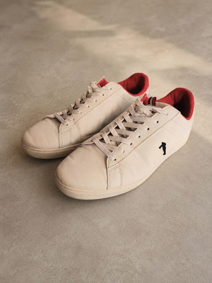 Calgary Men’s Club White Sneakers used, size 43, red lining