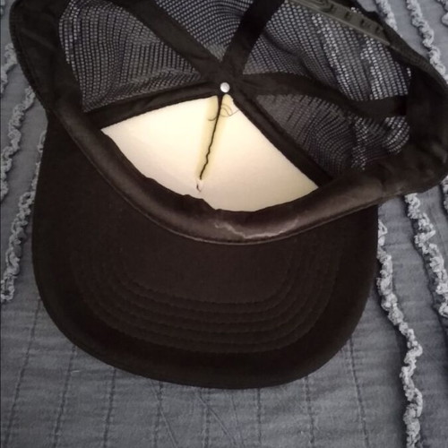 Schoolwave hat like new, black and white, one size