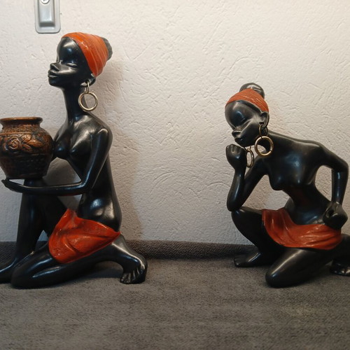 Japanese decorative figurines