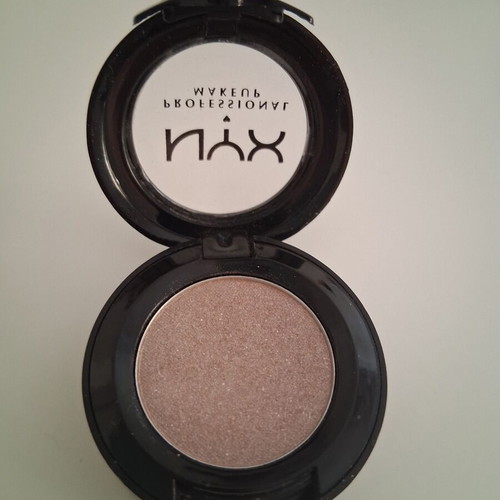 NYX eyeshadow HS22 like new