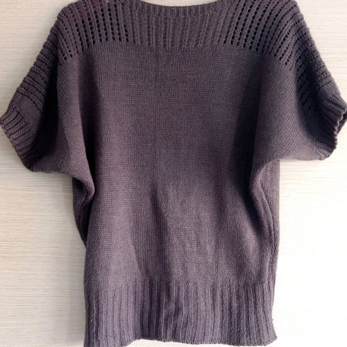 Knitted sweater XL used, brown with V-neck and batwing sleeves